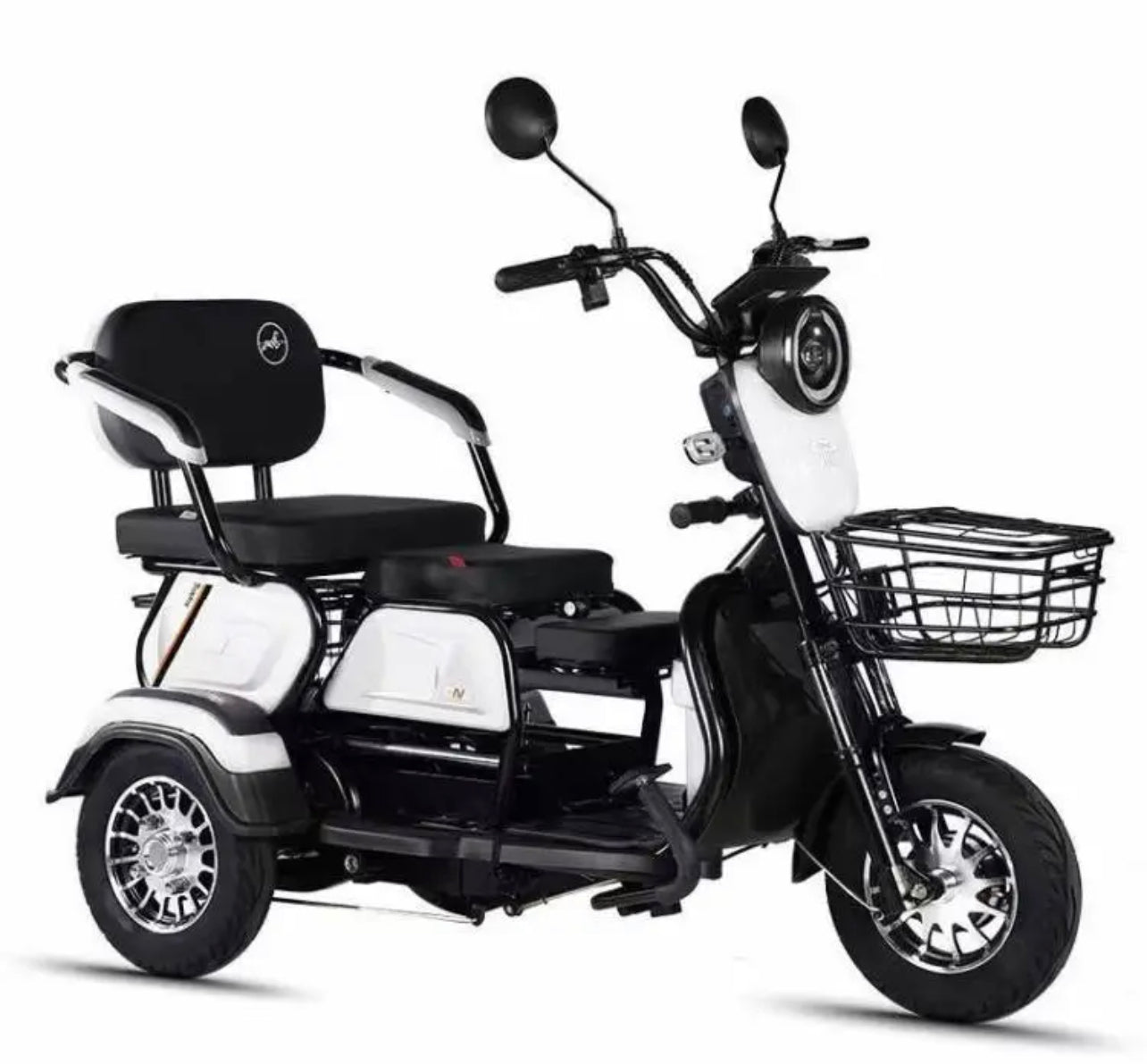 Triple Seat Electric Mobility Scooter
Tricycle - 800W Motor, 3 Speeds (10km/h, 15km/h, 25km/h) max load
300kg